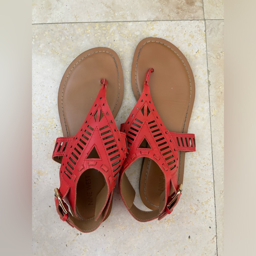 Nine West coral flat sandals